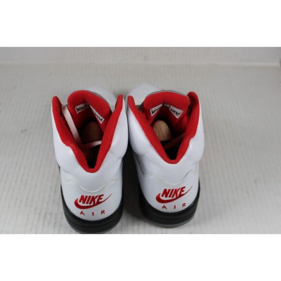 Jordan 5 Retro \